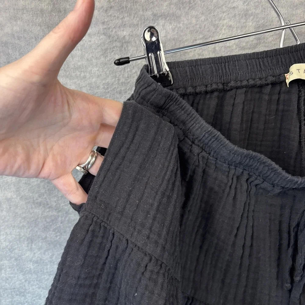 Stark‎ X Black Gauze Shorts L Lightweight Beachy Elastic Drawstring Flutter